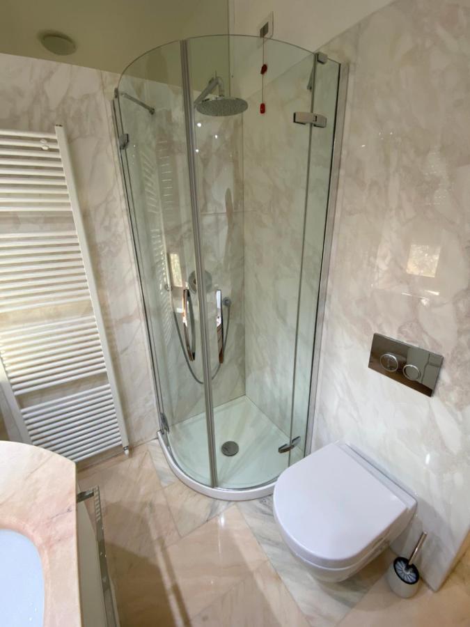 Elegante Appartamento In Centro Bergamo Ngoại thất bức ảnh