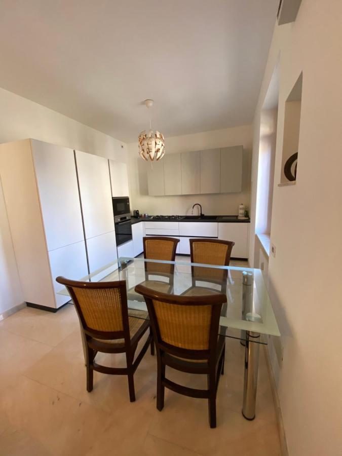 Elegante Appartamento In Centro Bergamo Ngoại thất bức ảnh
