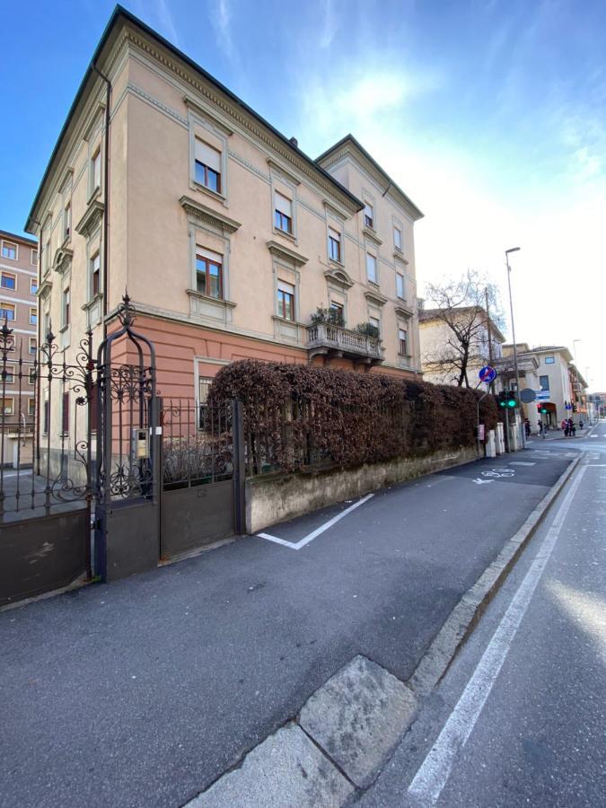 Elegante Appartamento In Centro Bergamo Ngoại thất bức ảnh